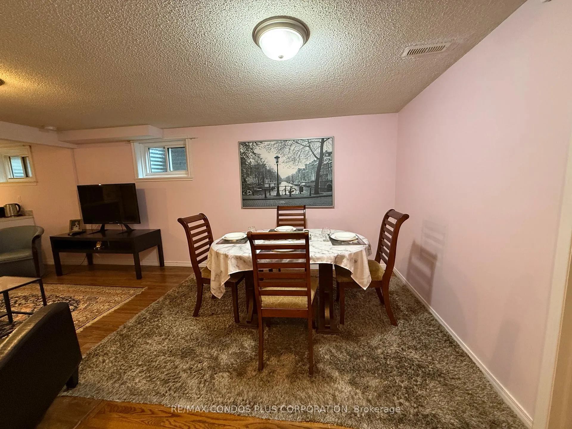 Photo 3 of Unit Lower Level #A, 7 Mckelvey Drive, Markham, Aileen-Willowbrook — HOMEH