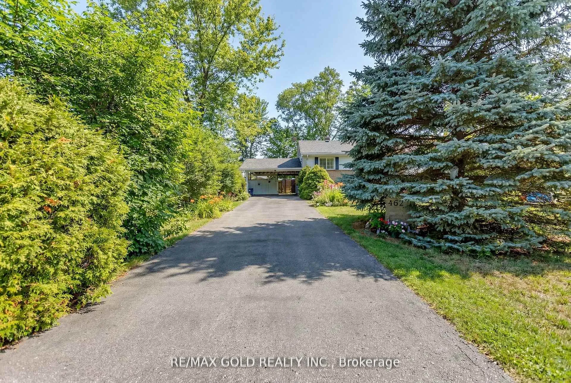 Photo 2 of 462 Samford Place, Oakville, West — HOMEH