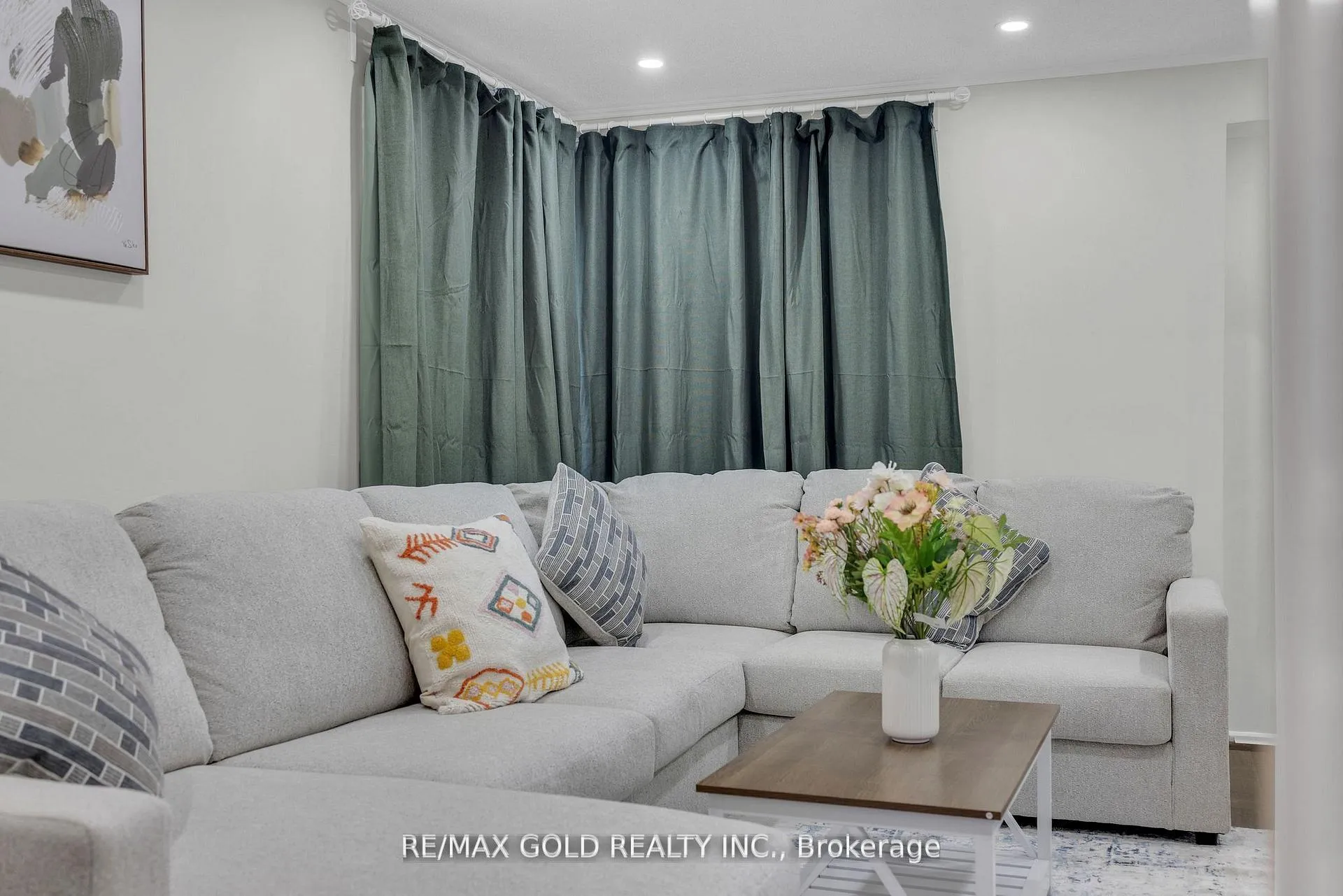 Photo 38 of 462 Samford Place, Oakville, West — HOMEH