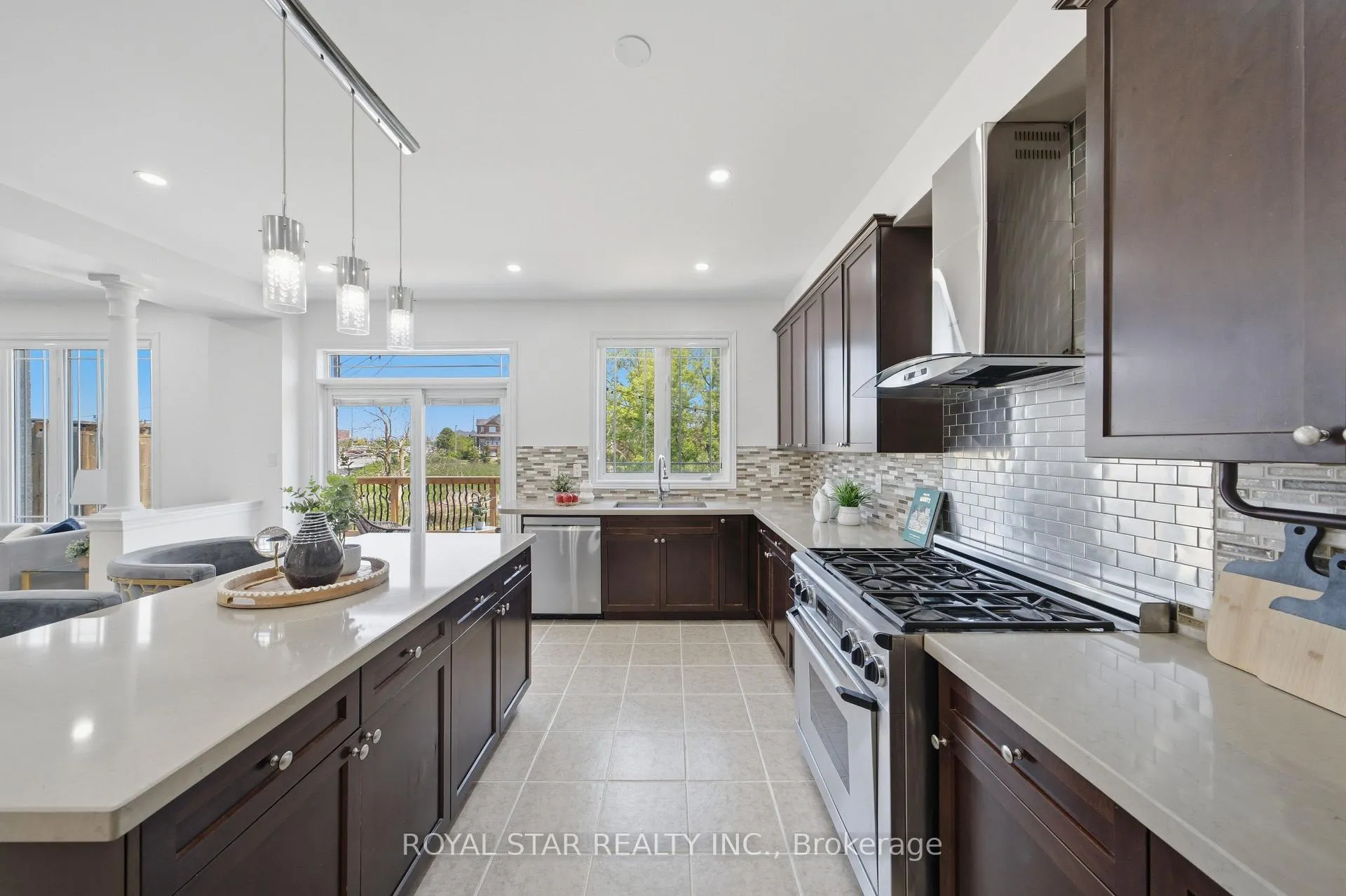 Photo 13 of 75 Skyvalley Drive, Brampton, Bram East — HOMEH