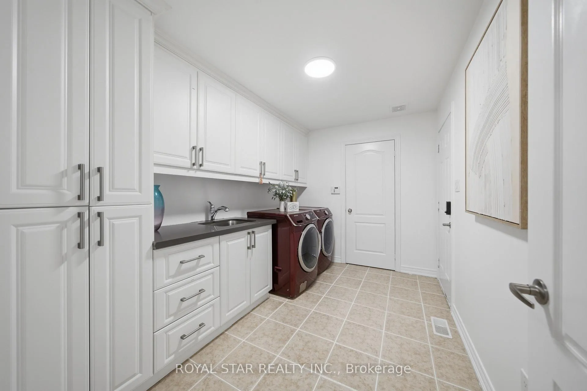 Photo 16 of 75 Skyvalley Drive, Brampton, Bram East — HOMEH