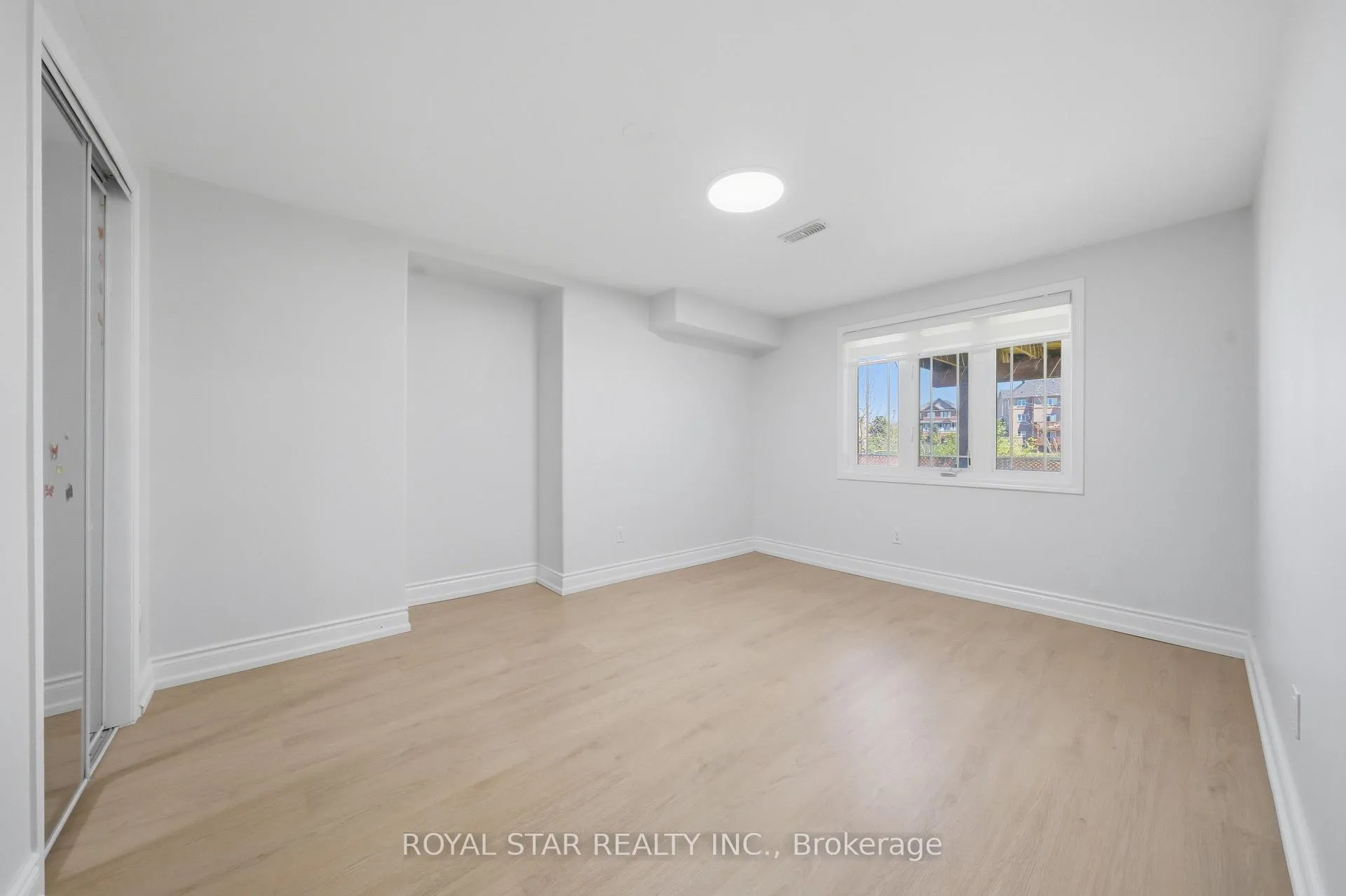 Photo 41 of 75 Skyvalley Drive, Brampton, Bram East — HOMEH