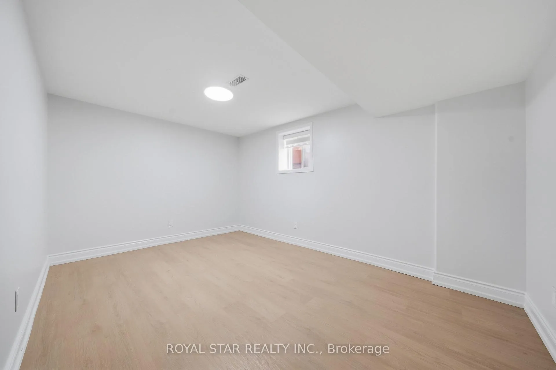 Photo 44 of 75 Skyvalley Drive, Brampton, Bram East — HOMEH