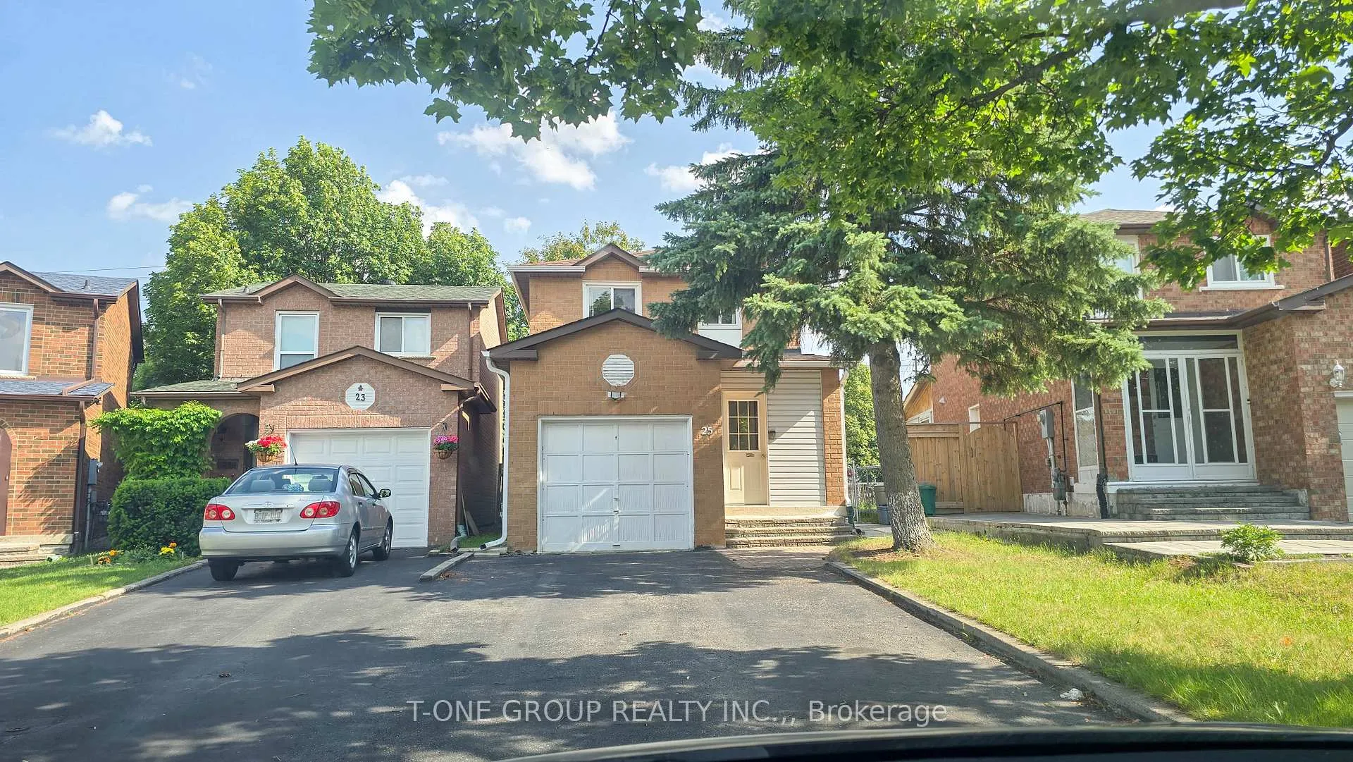 Photo 1 of 25 Duxford Crescent, Markham, Milliken Mills East — HOMEH