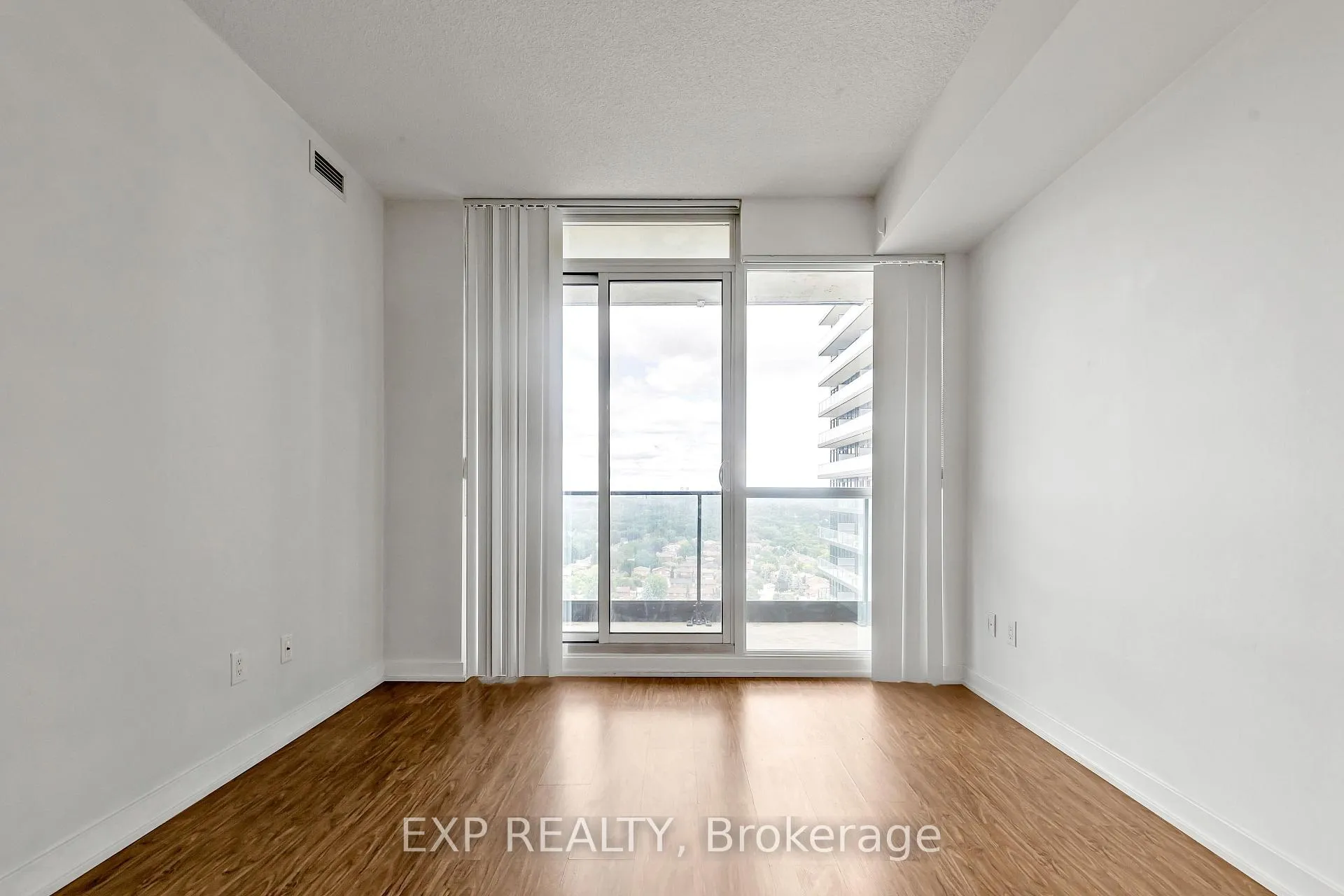 Photo 11 of Unit 2508, 29 Singer Court, North York, Bayview Village — HOMEH