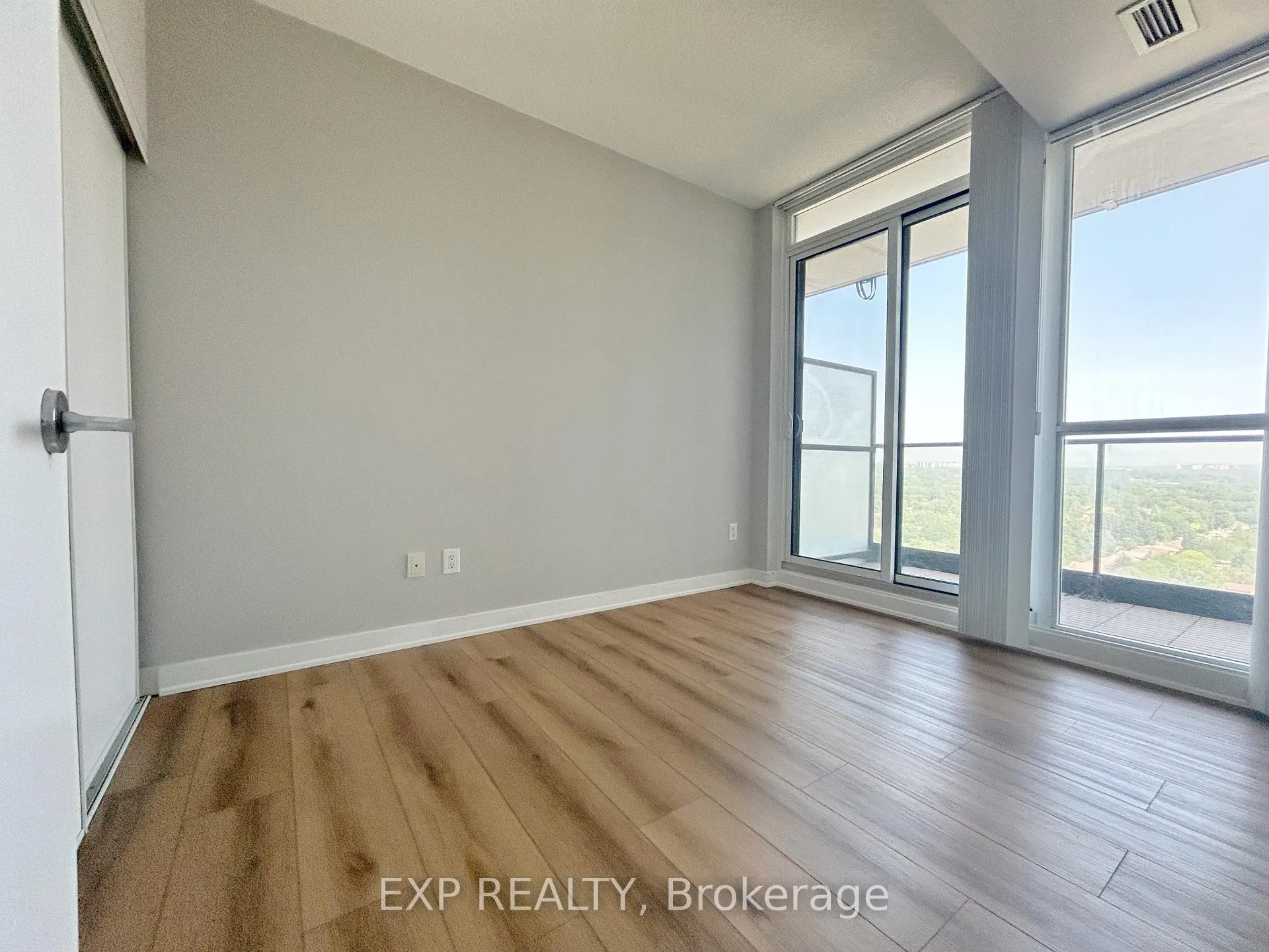 Photo 13 of Unit 2508, 29 Singer Court, North York, Bayview Village — HOMEH