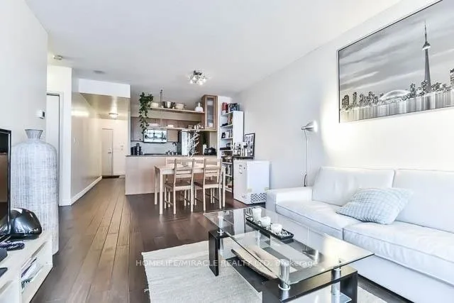 Photo 2 of Unit 5111, 35 Mariner Drive, Toronto, Waterfront Communities — HOMEH