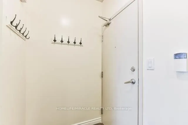 Photo 3 of Unit 5111, 35 Mariner Drive, Toronto, Waterfront Communities — HOMEH