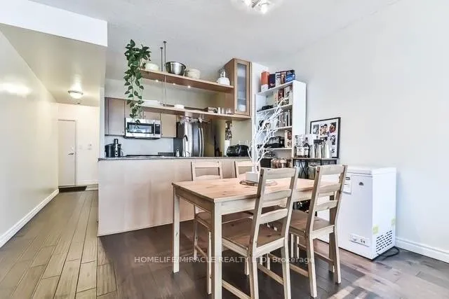 Photo 8 of Unit 5111, 35 Mariner Drive, Toronto, Waterfront Communities — HOMEH