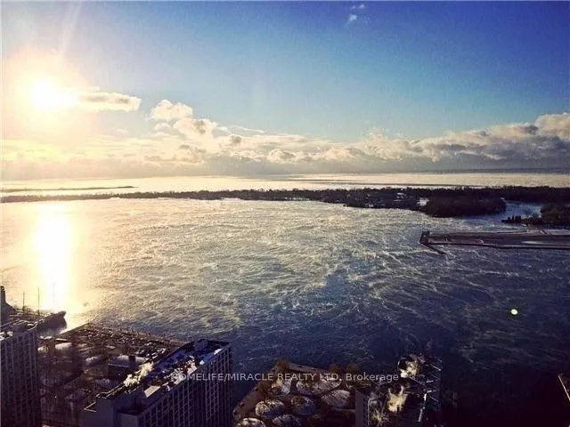 Photo 15 of Unit 5111, 35 Mariner Drive, Toronto, Waterfront Communities — HOMEH