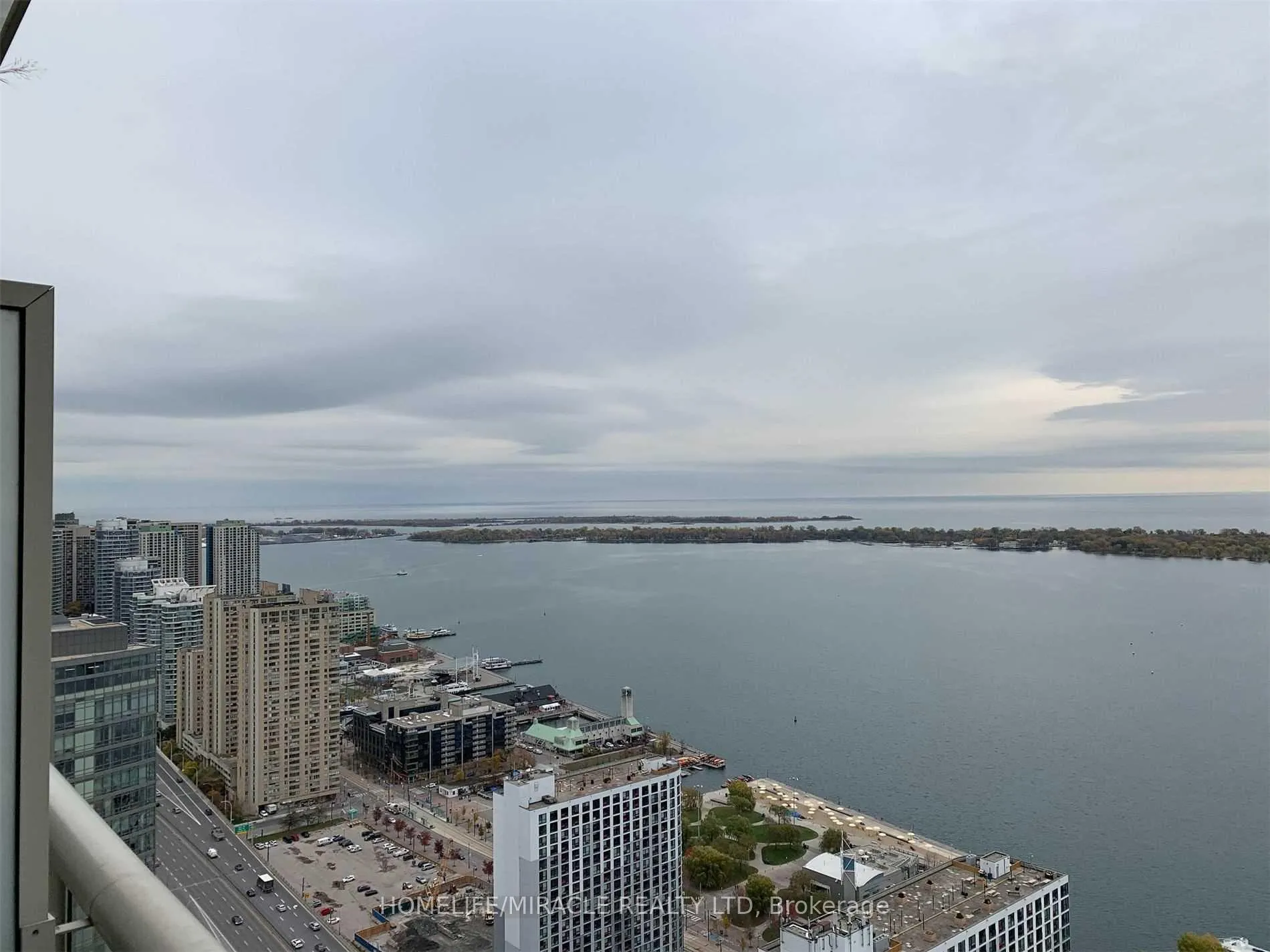 Photo 19 of Unit 5111, 35 Mariner Drive, Toronto, Waterfront Communities — HOMEH