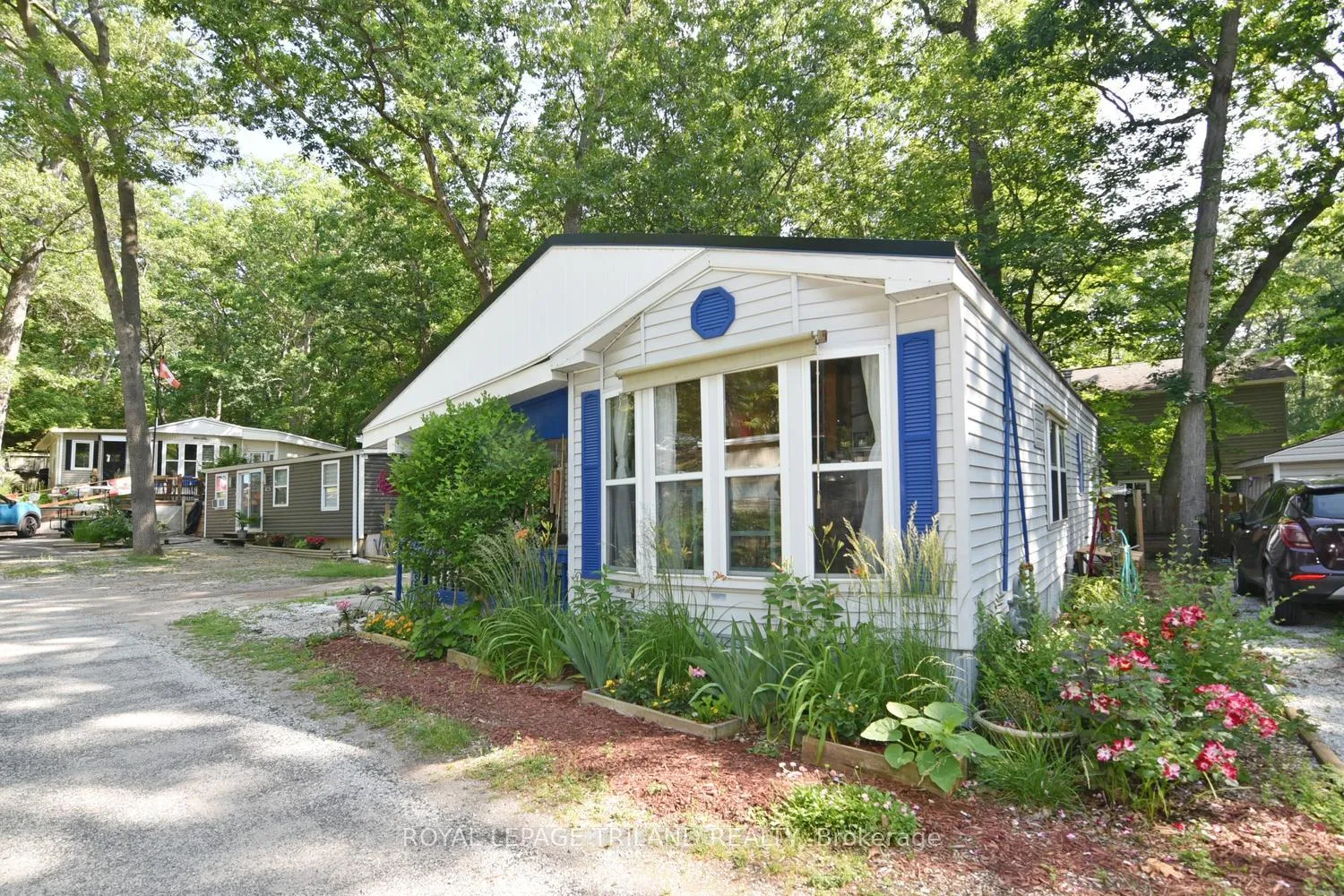 Front of Unit B11, 9910 Northville Crescent