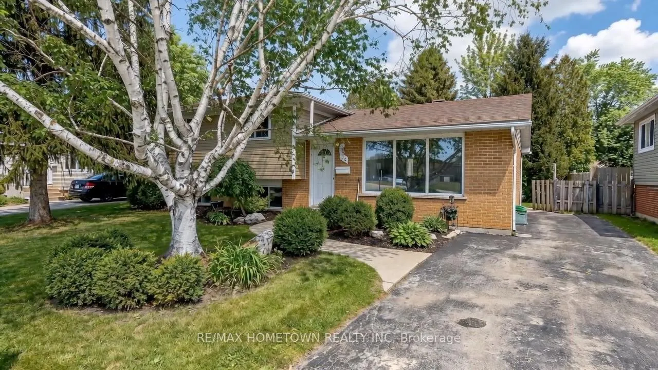 Photo 1 of 31 Vanier Drive, Brockville, Brockville — HOMEH