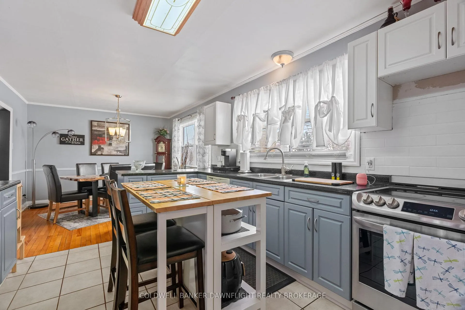 Photo 6 of 115 Columbia Drive, South Huron, Stephen — HOMEH