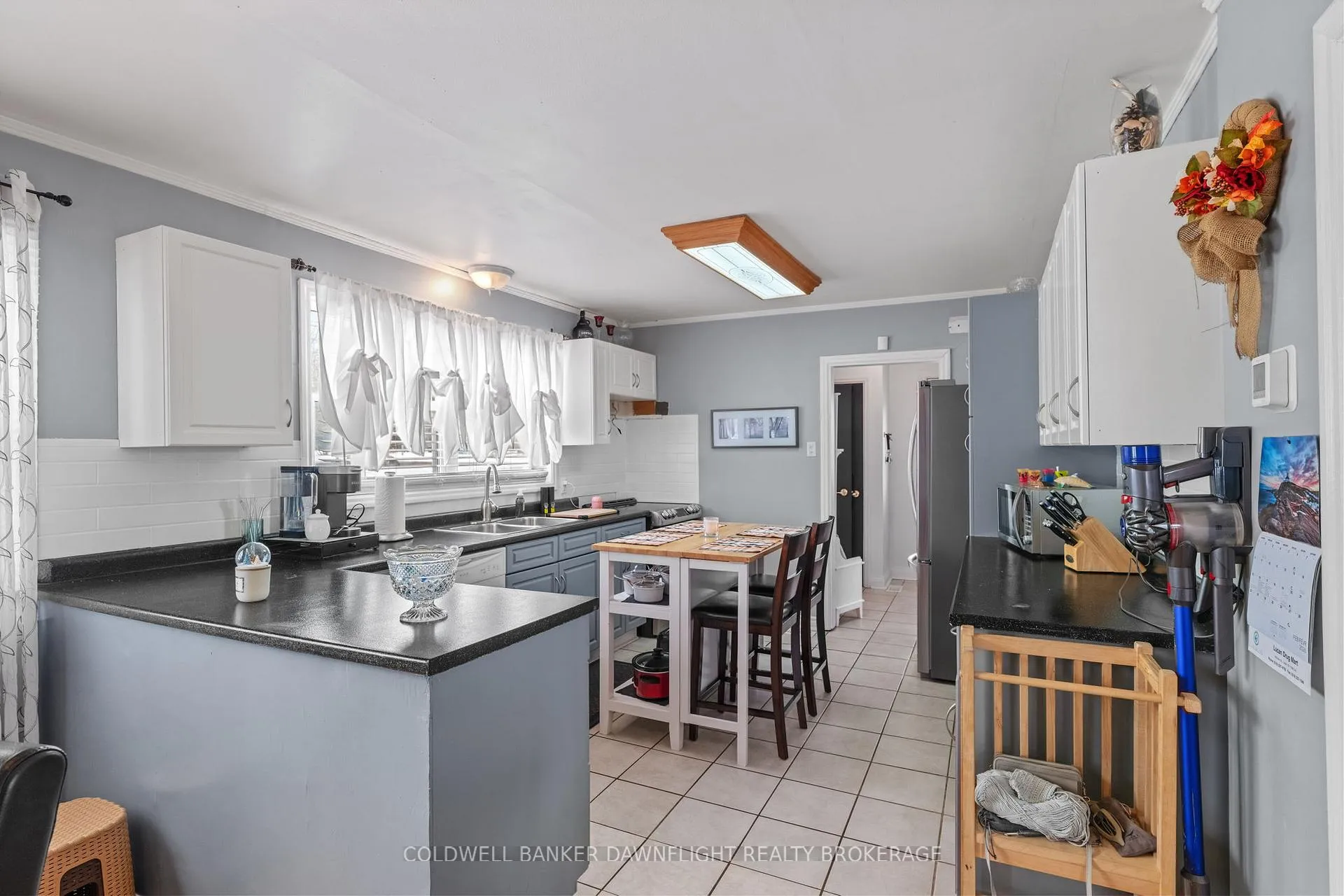 Photo 9 of 115 Columbia Drive, South Huron, Stephen — HOMEH