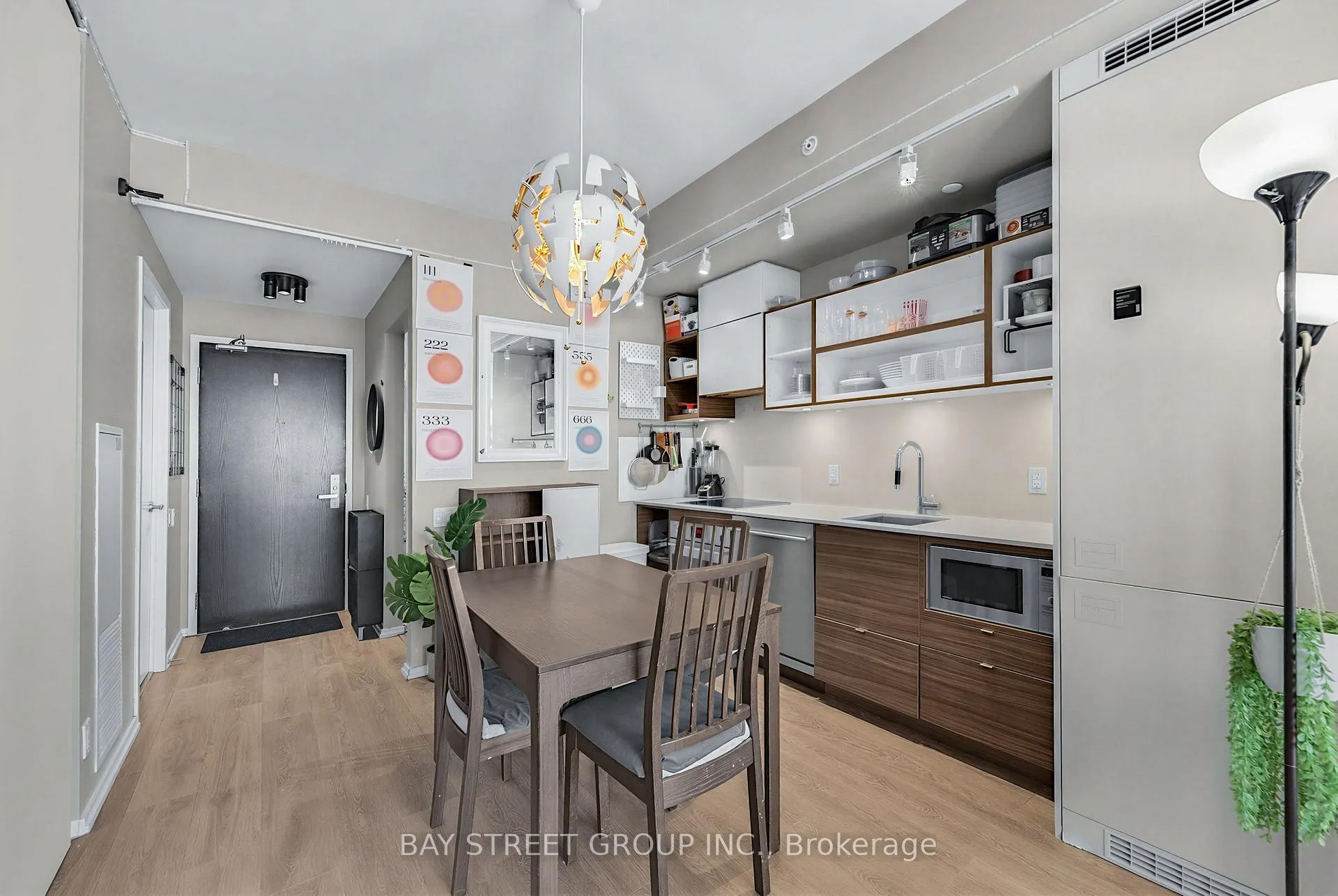 Photo 3 of Unit 1803, 125 Peter Street, Toronto, Waterfront Communities — HOMEH