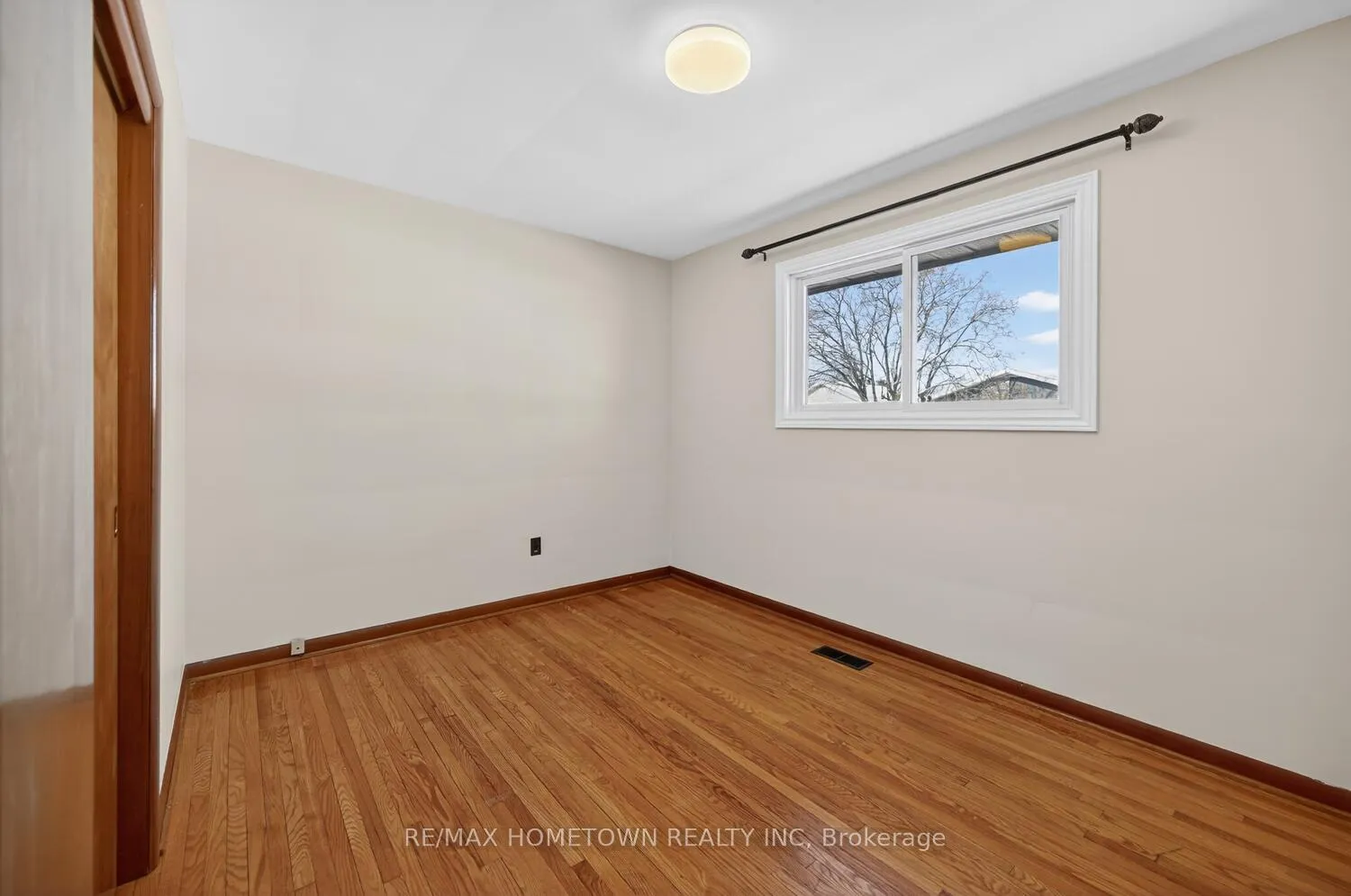 Photo 15 of 189 Reynolds Drive, Brockville, Brockville — HOMEH
