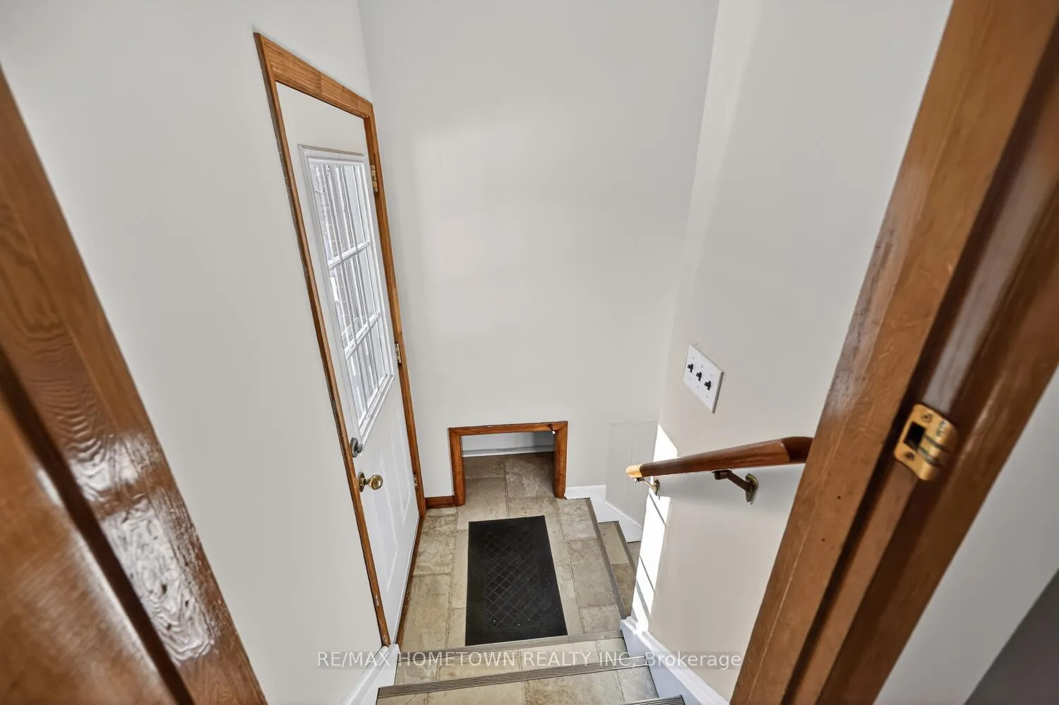 Photo 20 of 189 Reynolds Drive, Brockville, Brockville — HOMEH