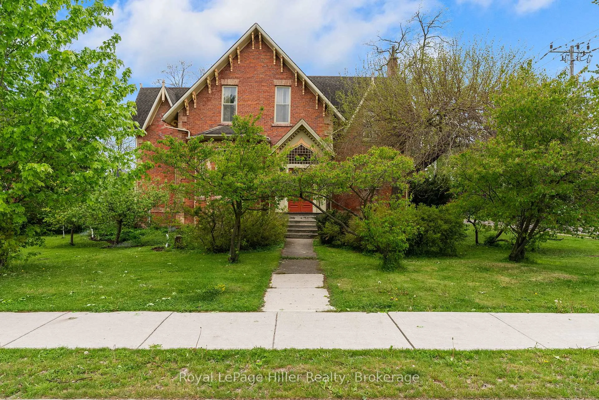 Photo 3 of 131 Huron Street, Stratford — HOMEH