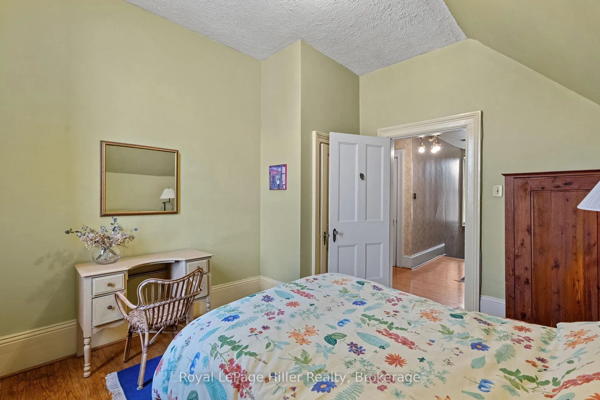 Photo 30 of 131 Huron Street, Stratford — HOMEH