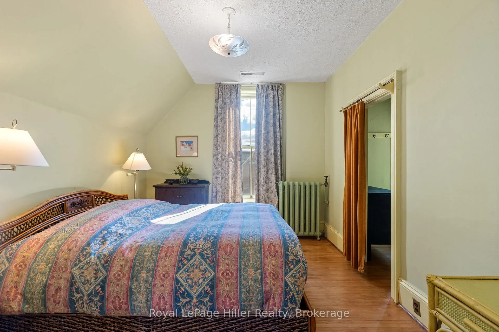 Photo 33 of 131 Huron Street, Stratford — HOMEH