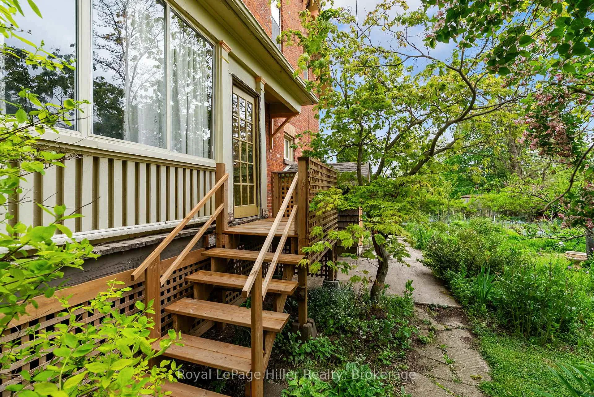Photo 37 of 131 Huron Street, Stratford — HOMEH
