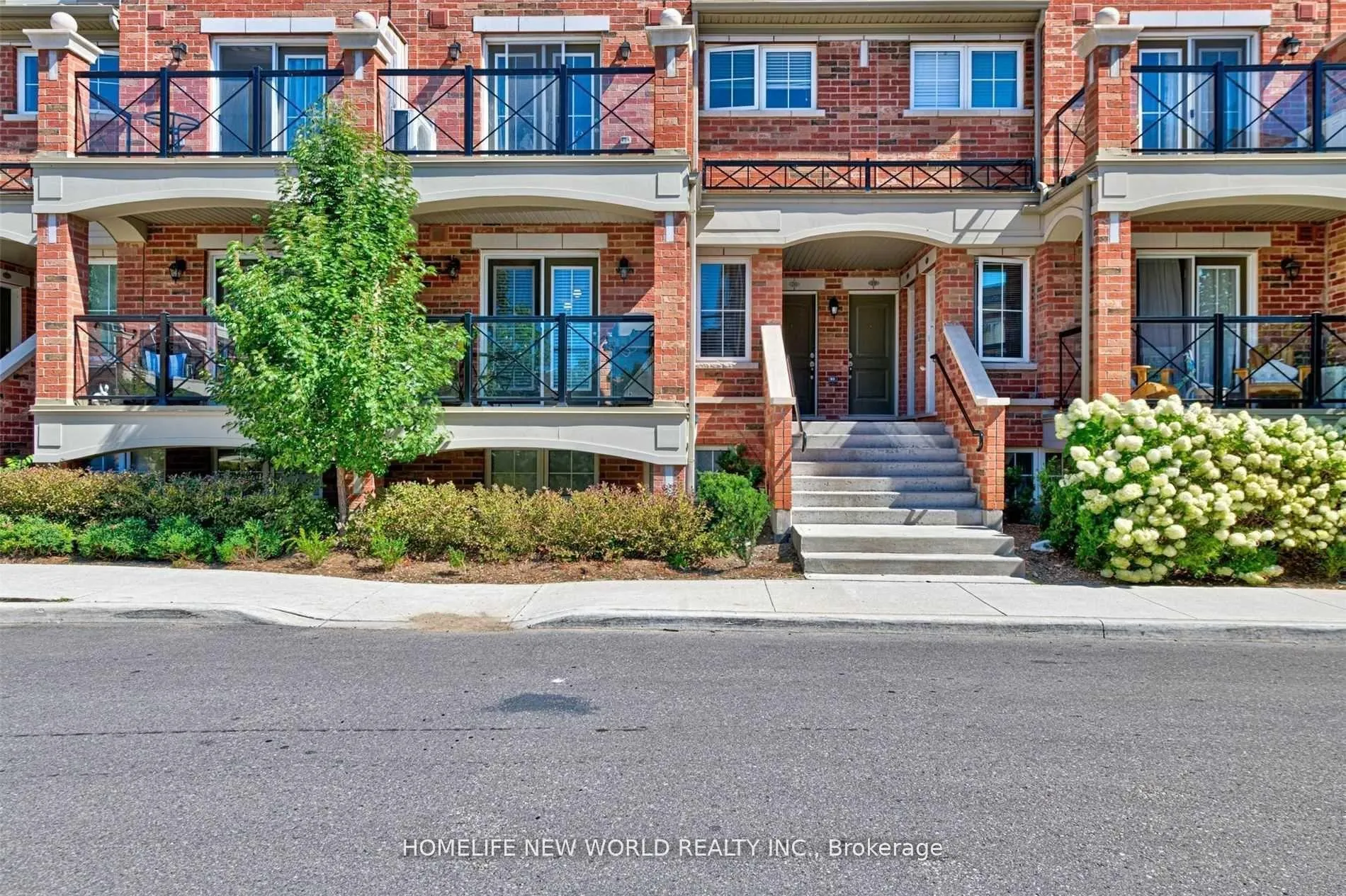 Photo 1 of Unit 22, 2484 Post Road, Oakville, River Oaks — HOMEH