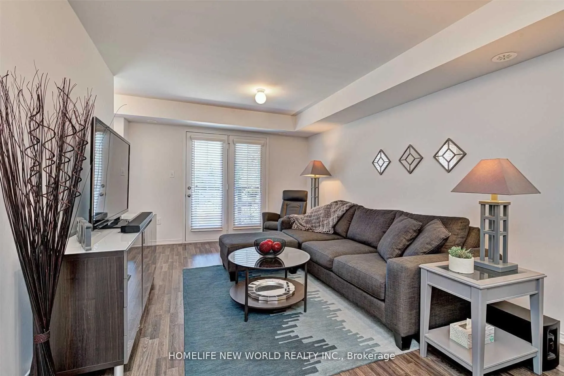 Photo 5 of Unit 22, 2484 Post Road, Oakville, River Oaks — HOMEH