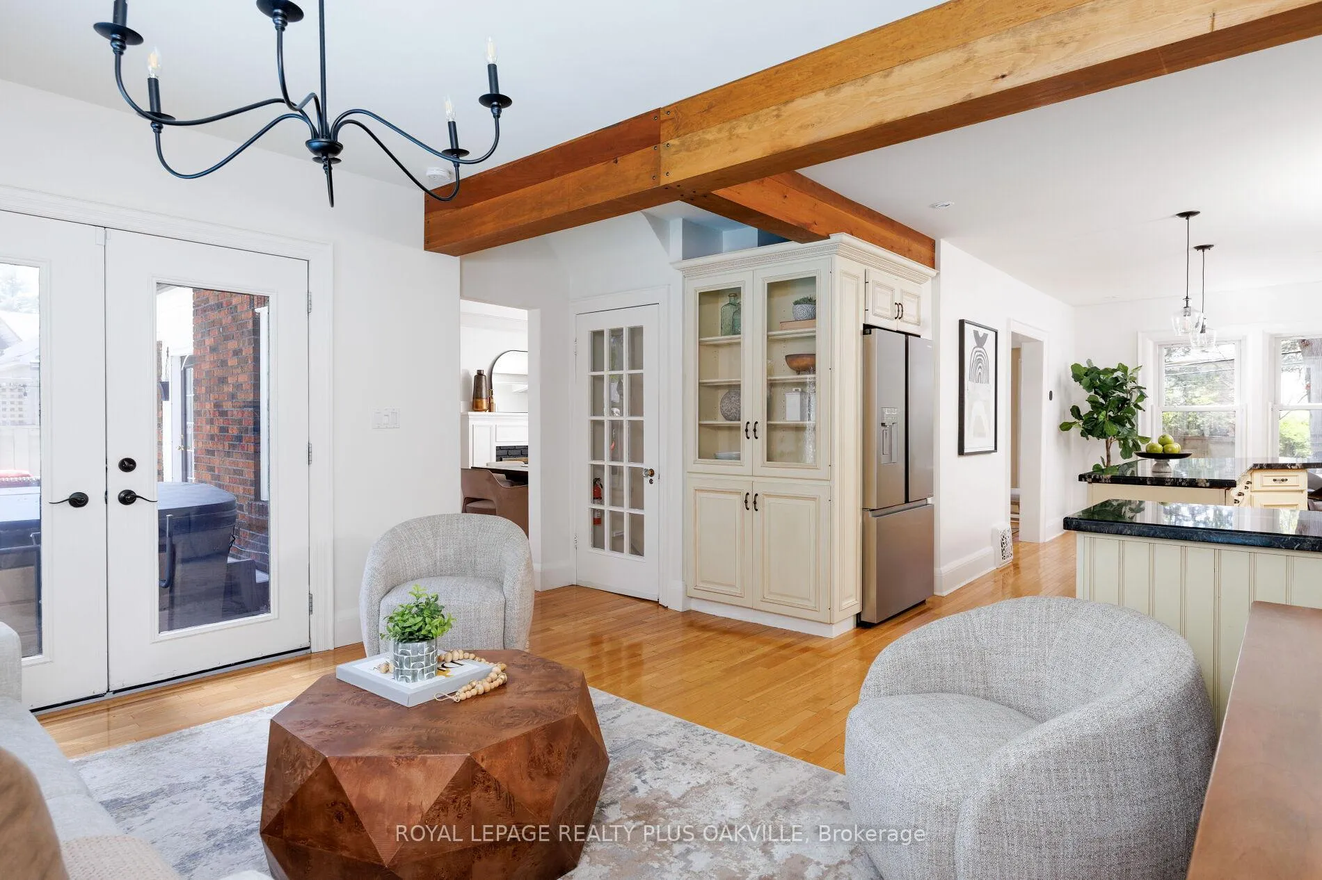 Photo 20 of 373 Rossmore Boulevard, Burlington, Roseland — HOMEH