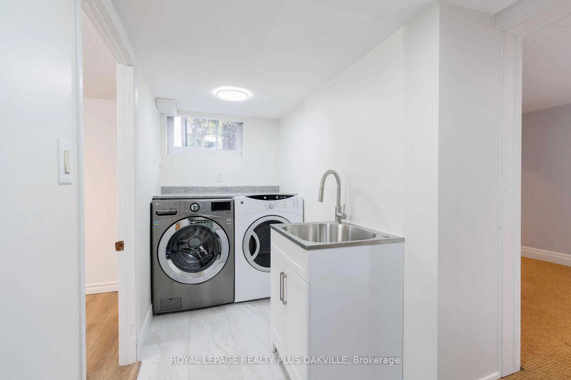 Photo 37 of 373 Rossmore Boulevard, Burlington, Roseland — HOMEH
