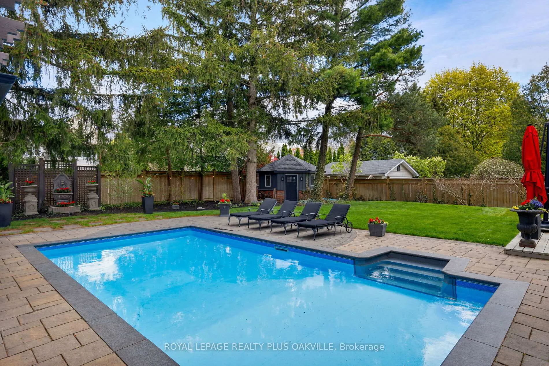 Photo 41 of 373 Rossmore Boulevard, Burlington, Roseland — HOMEH