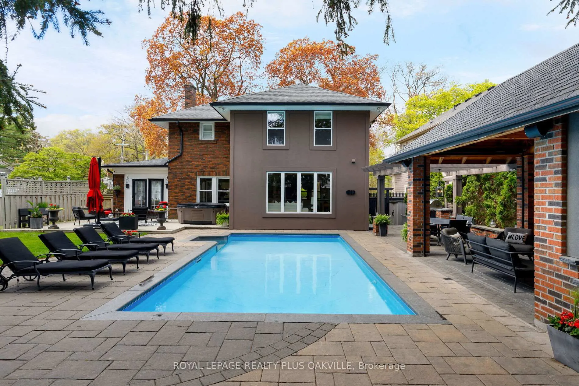 Photo 42 of 373 Rossmore Boulevard, Burlington, Roseland — HOMEH