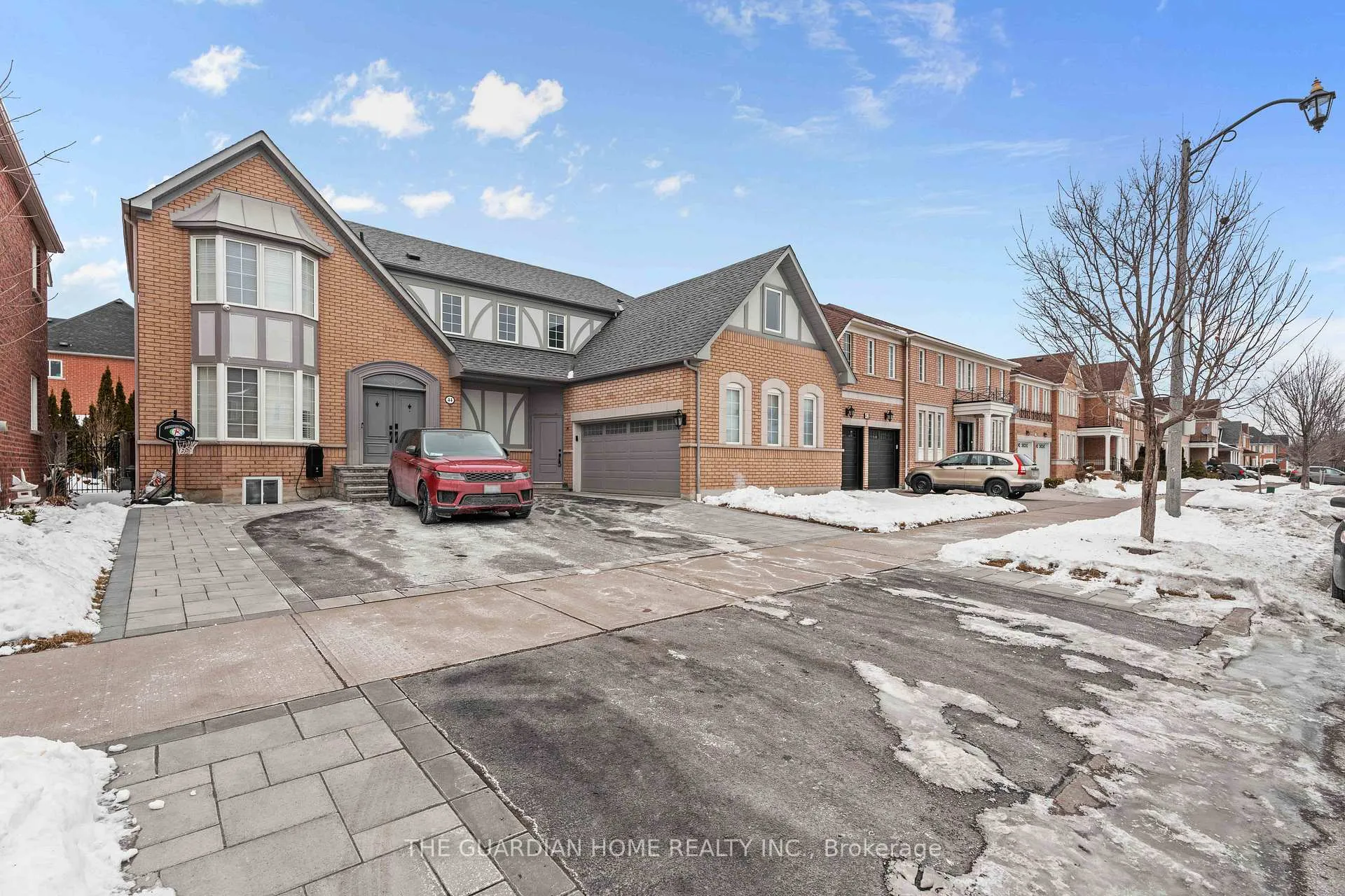 Photo 2 of 44 Williamson Drive W, Ajax, Northwest Ajax — HOMEH