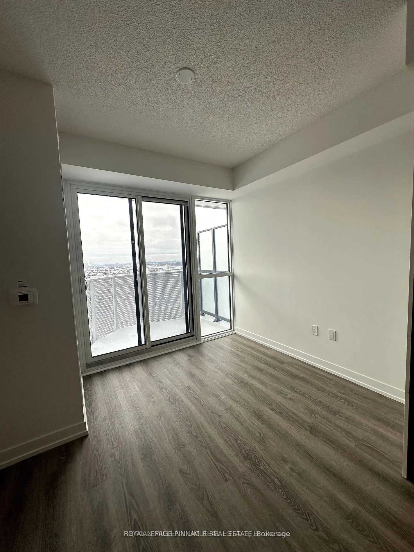 Photo 7 of Unit 3803, 195 Commerce Street, Vaughan, Vaughan Corporate Centre — HOMEH