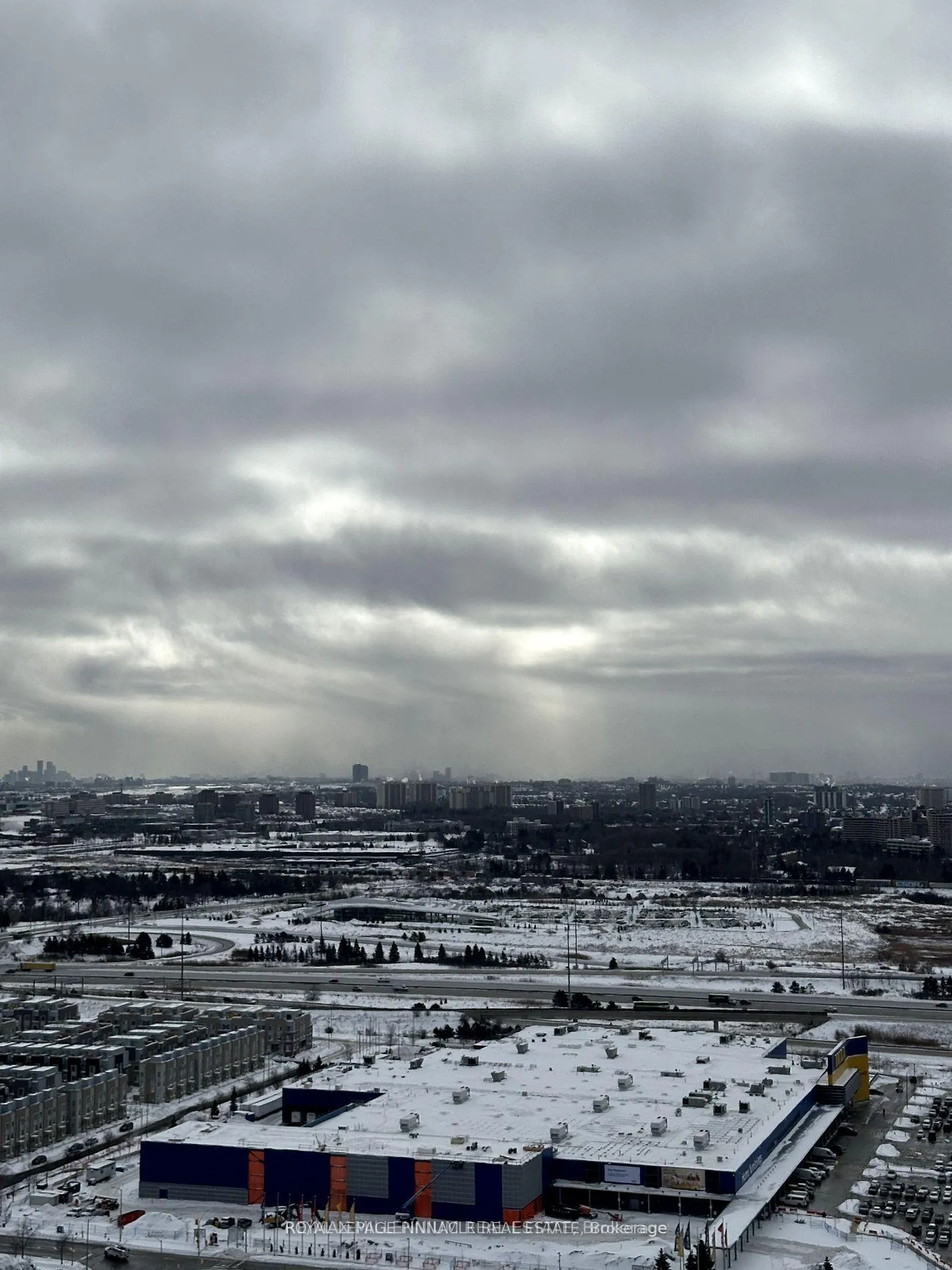 Photo 14 of Unit 3803, 195 Commerce Street, Vaughan, Vaughan Corporate Centre — HOMEH