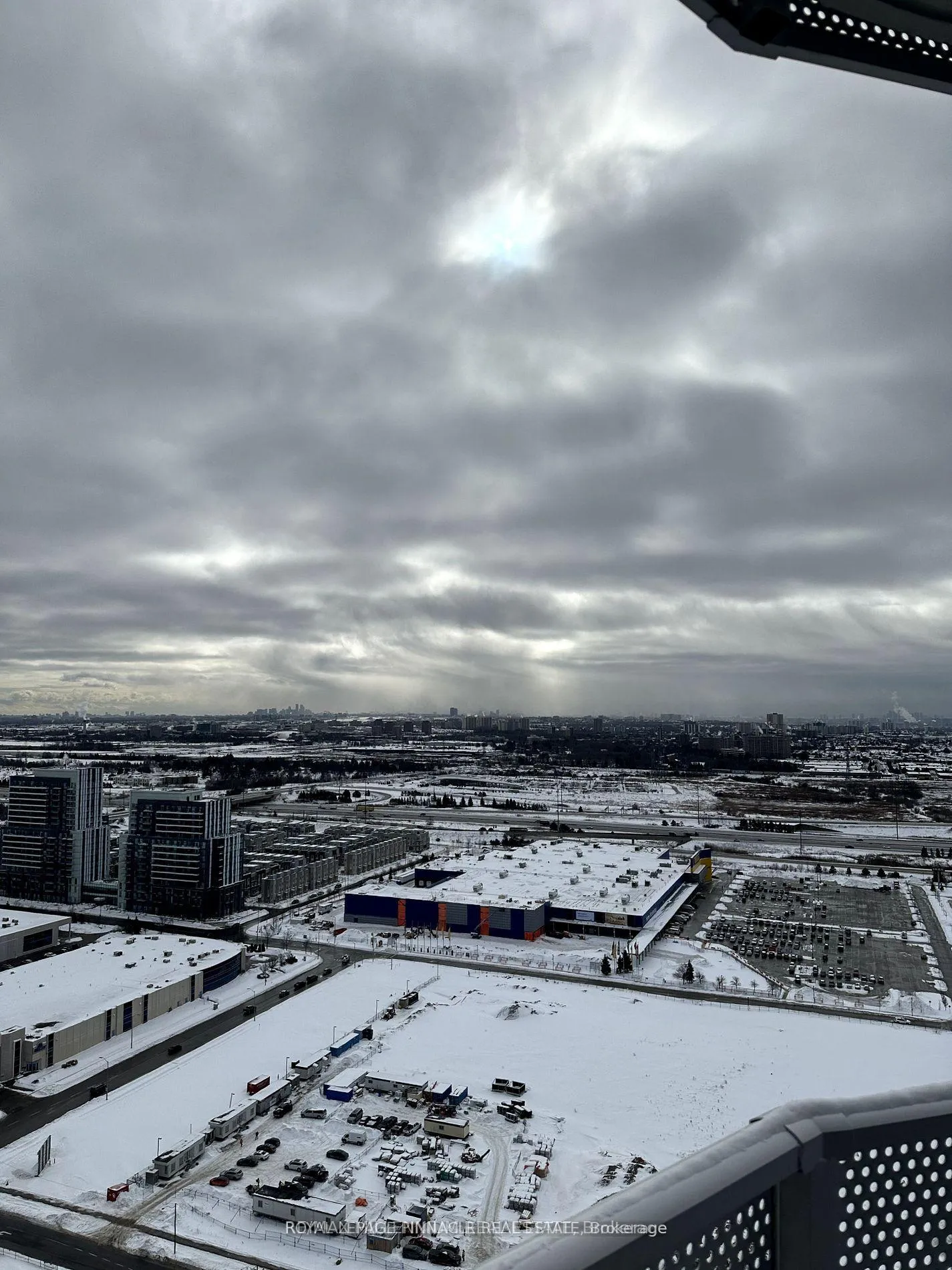 Photo 15 of Unit 3803, 195 Commerce Street, Vaughan, Vaughan Corporate Centre — HOMEH