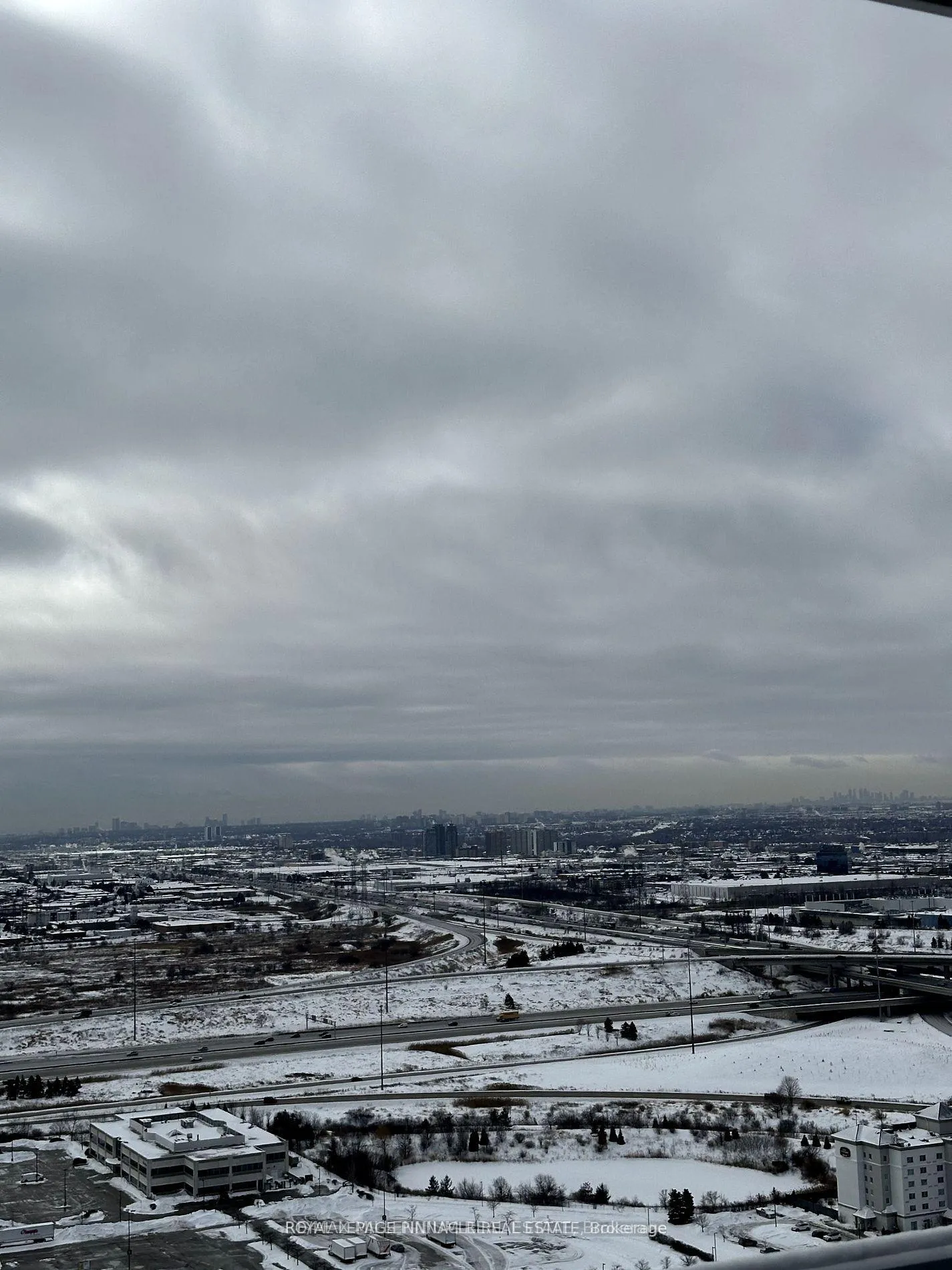 Photo 16 of Unit 3803, 195 Commerce Street, Vaughan, Vaughan Corporate Centre — HOMEH