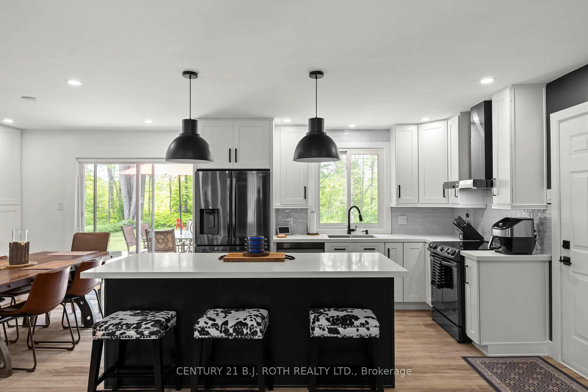 Photo 6 of 3542 Shadow Creek Road, Severn, West Shore — HOMEH