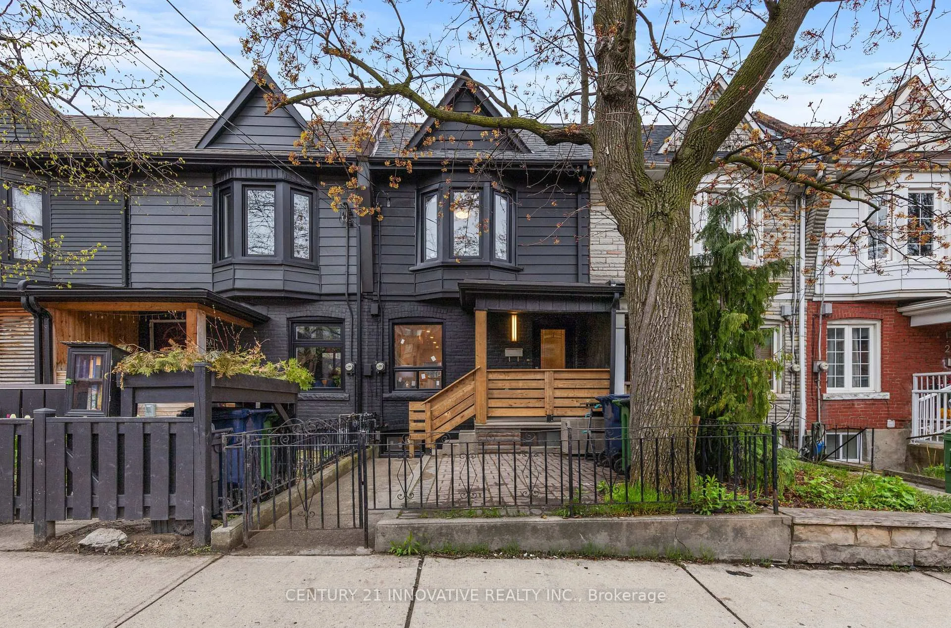 Photo 2 of 280 Brock Avenue, Toronto, Dufferin Grove — HOMEH