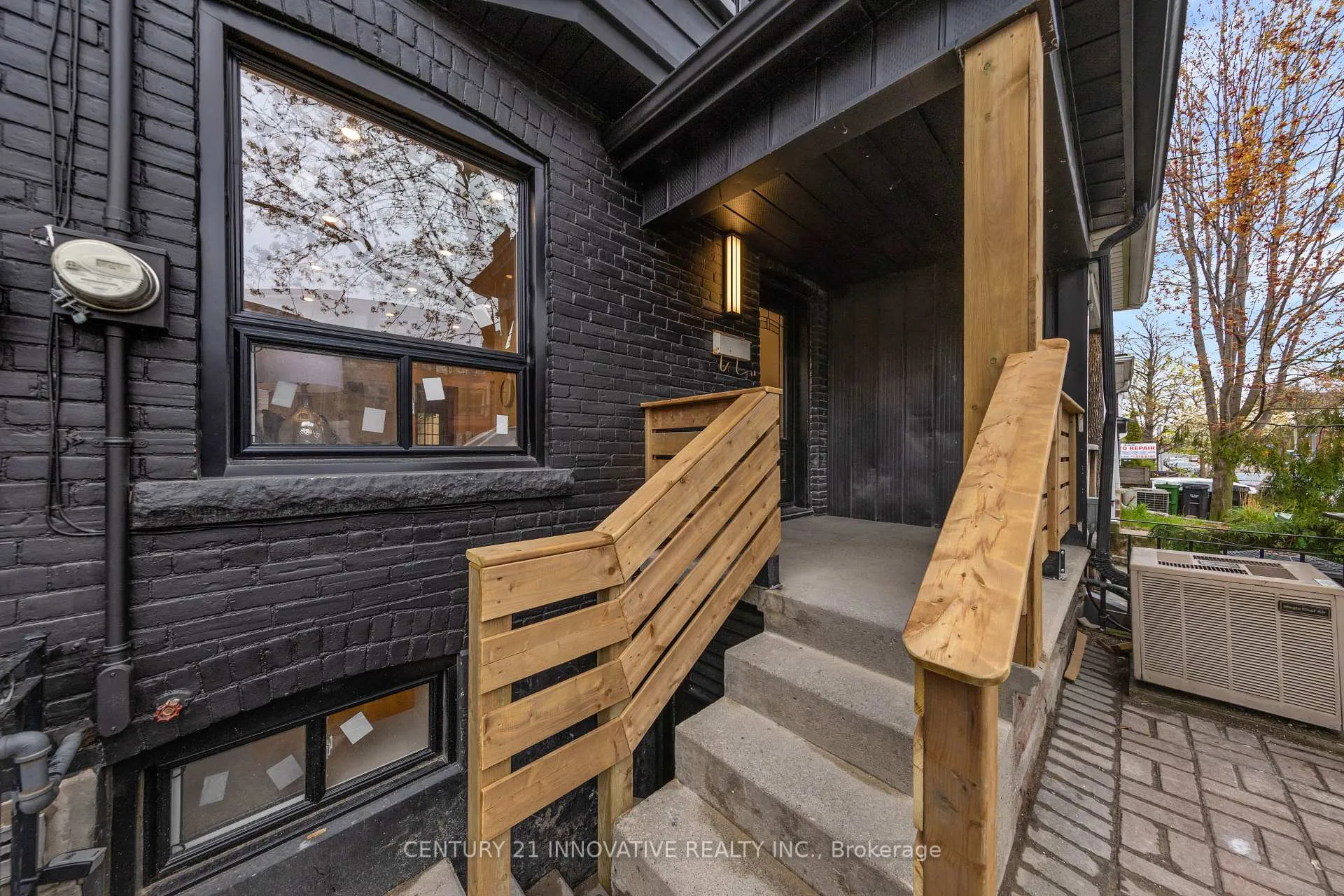 Photo 3 of 280 Brock Avenue, Toronto, Dufferin Grove — HOMEH
