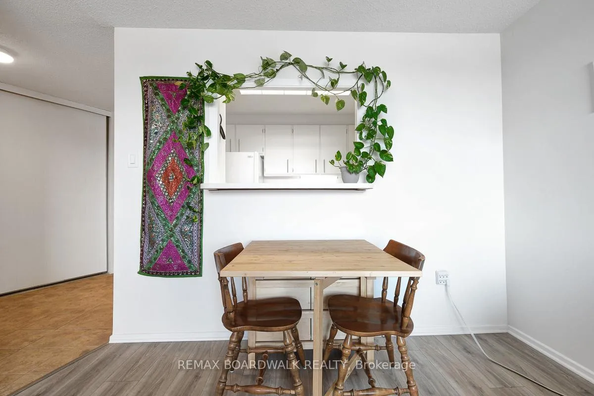 Photo 8 of Unit 908, 3100 Carling Avenue, Ottawa, Bayshore — HOMEH