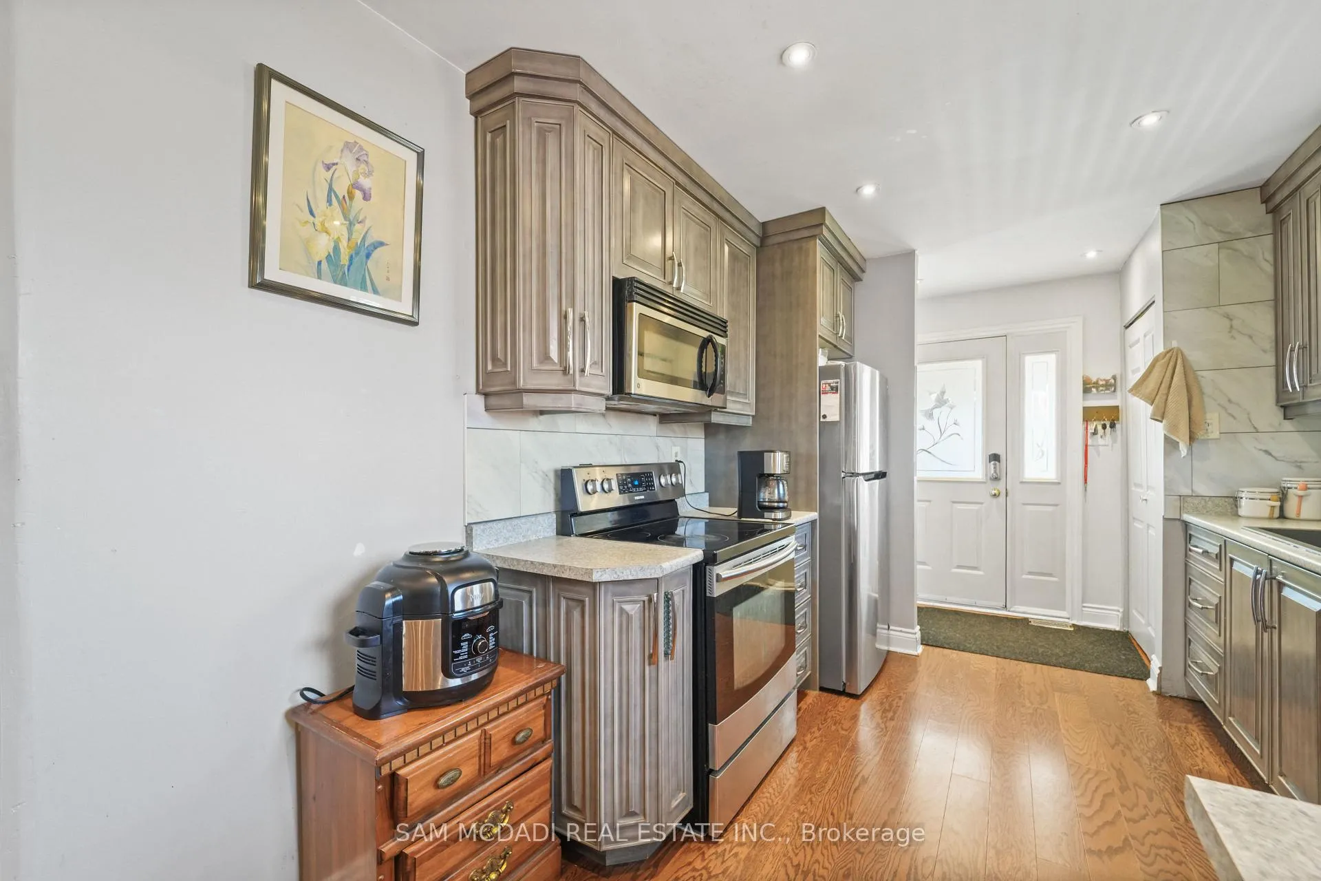 Photo 13 of 79 Locheed Drive, Hamilton, Lisgar — HOMEH