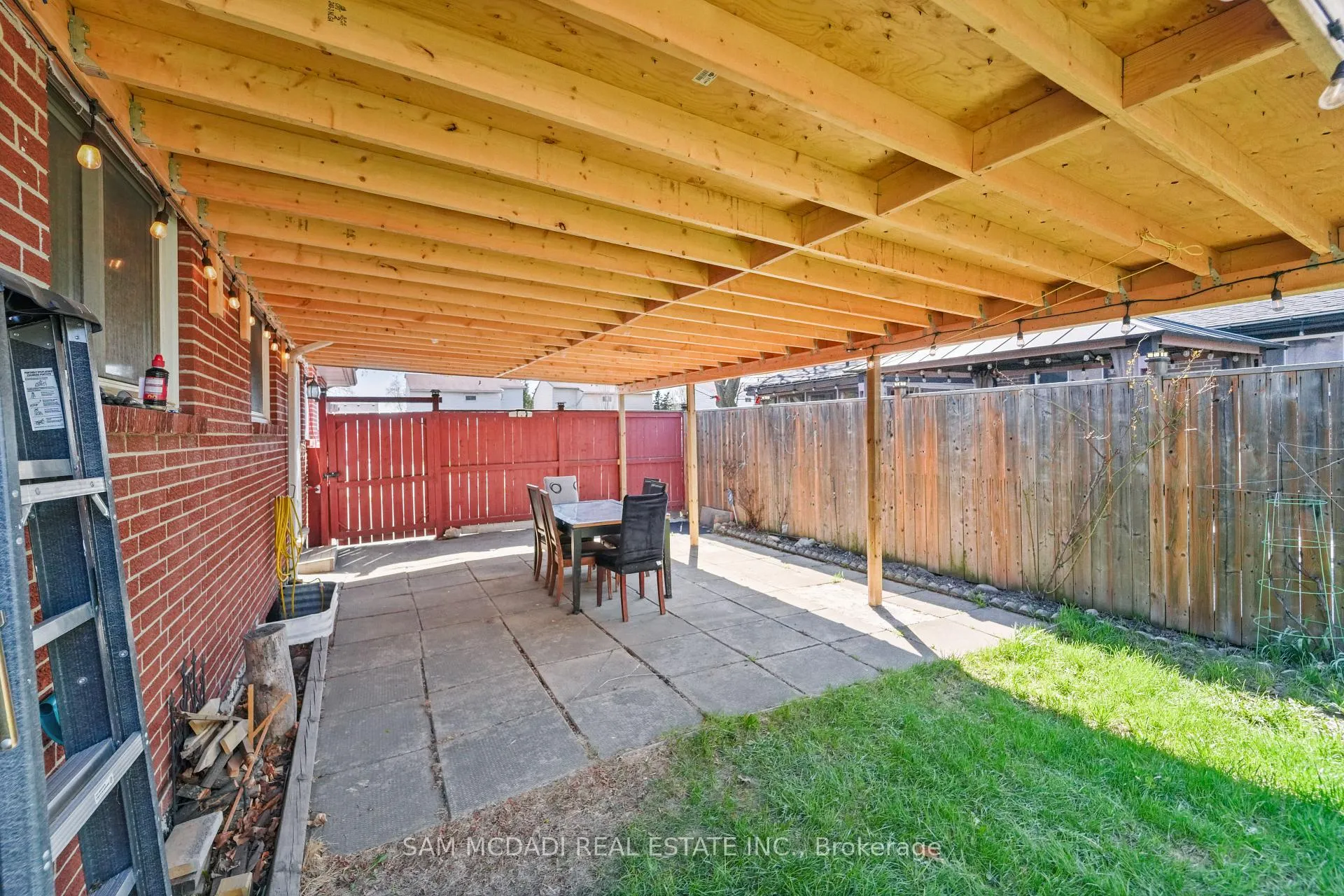Photo 35 of 79 Locheed Drive, Hamilton, Lisgar — HOMEH