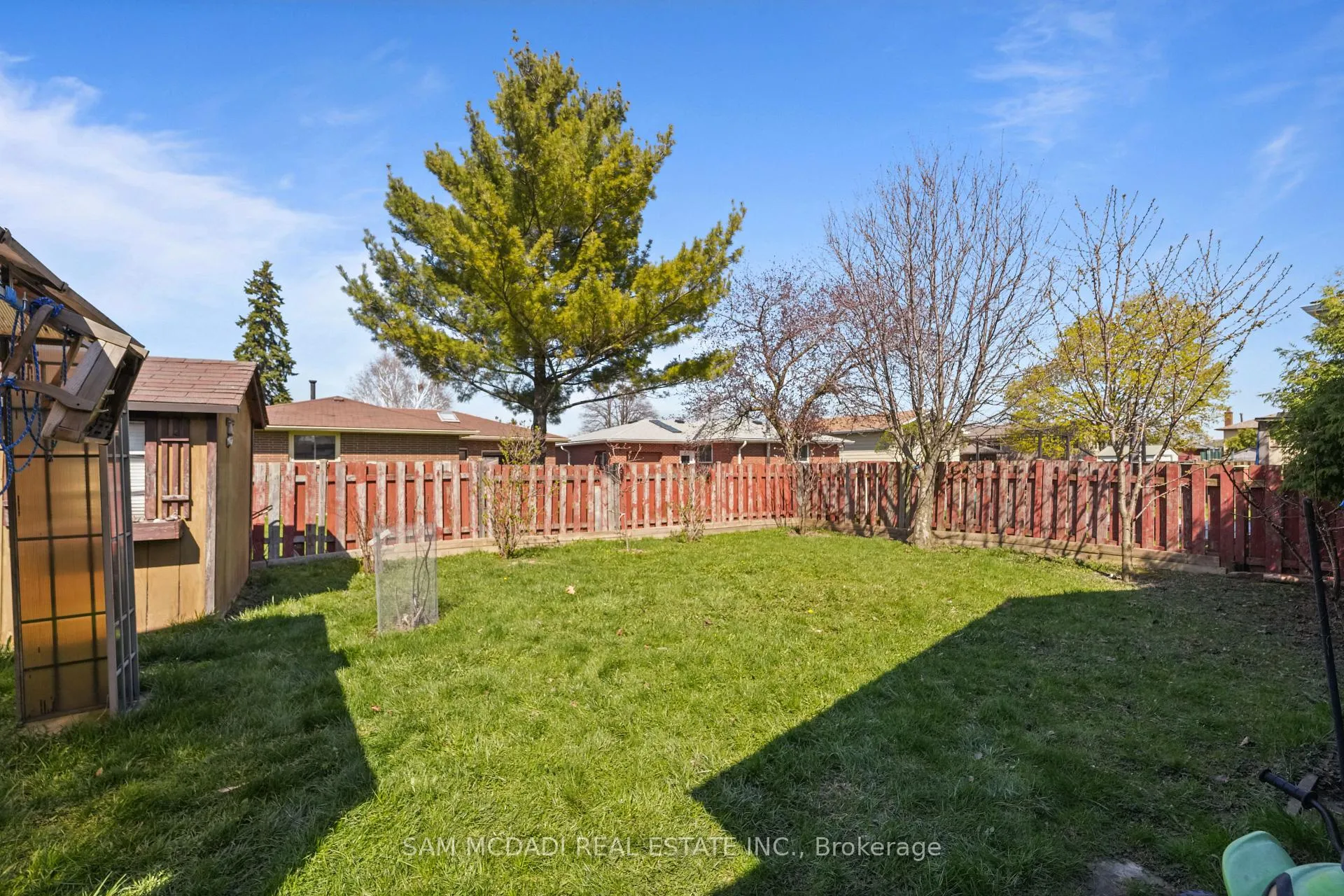 Photo 36 of 79 Locheed Drive, Hamilton, Lisgar — HOMEH