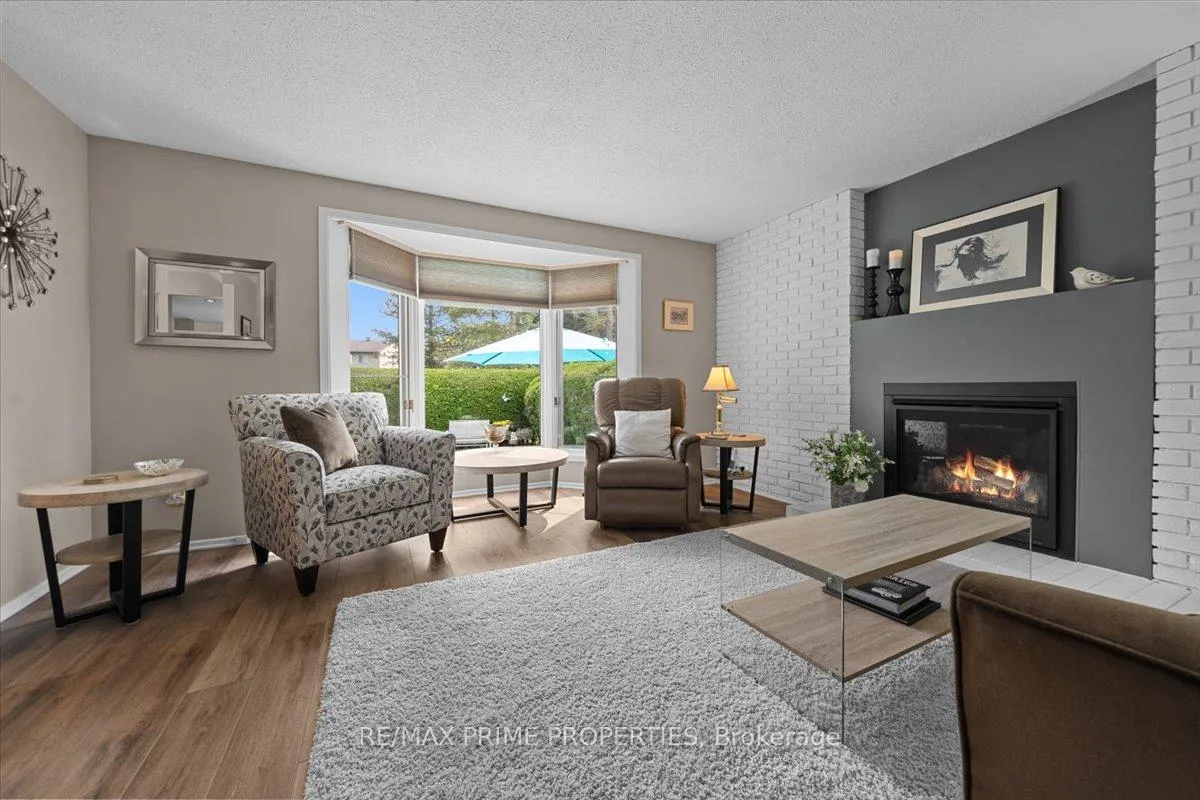 Photo 16 of 1085 Chateau Crescent, Ottawa, Orleans Wood — HOMEH
