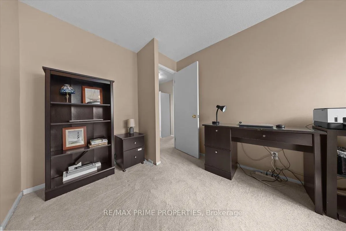 Photo 26 of 1085 Chateau Crescent, Ottawa, Orleans Wood — HOMEH