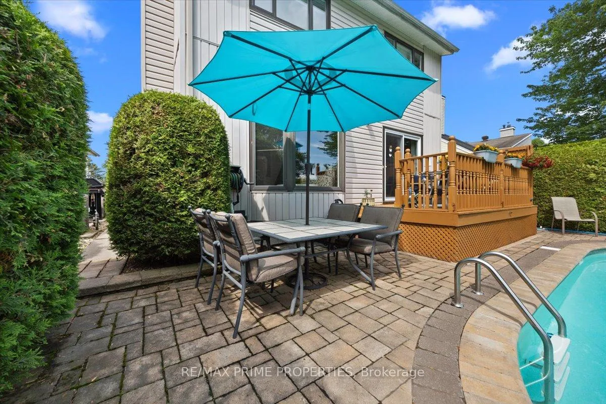 Photo 36 of 1085 Chateau Crescent, Ottawa, Orleans Wood — HOMEH