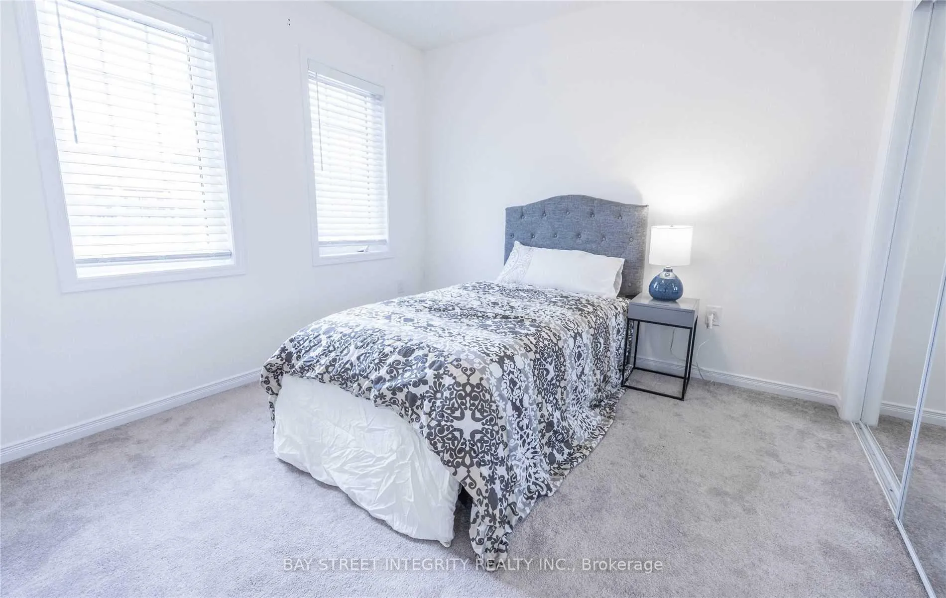 Photo 10 of 7707 Shagbark Avenue, Niagara Falls, Brown — HOMEH