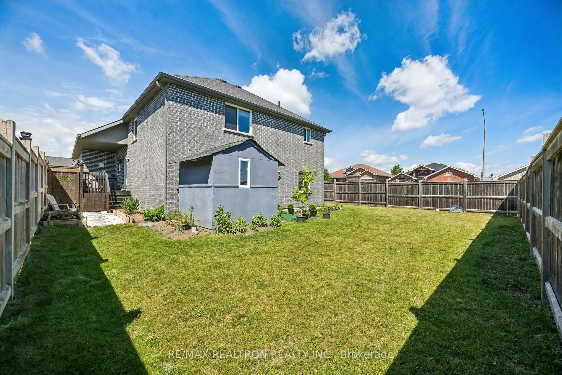 Photo 35 of 345 Farnham Road, Belleville, Thurlow Ward — HOMEH