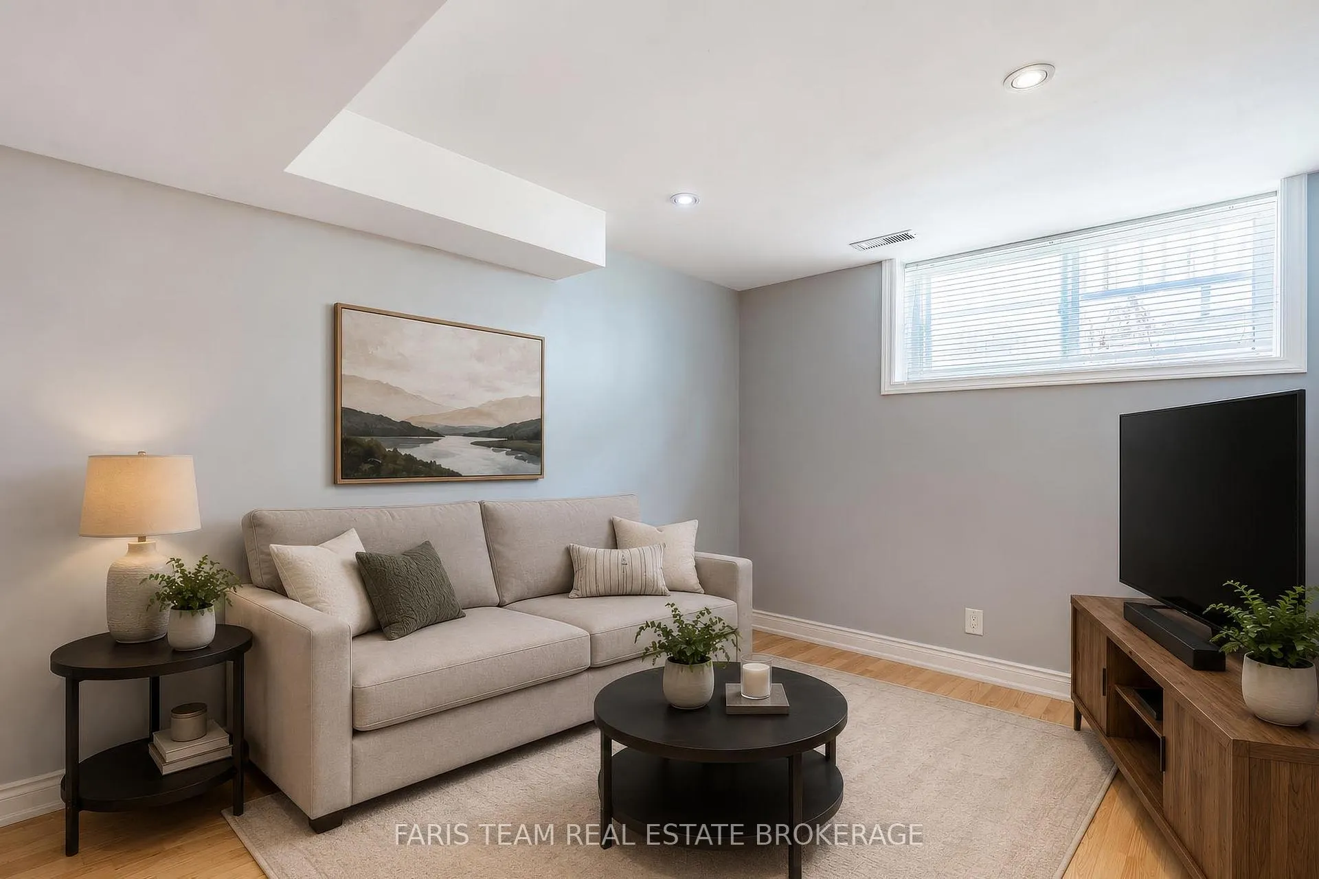 Photo 24 of 24 Shortreed Court, Barrie, West Bayfield — HOMEH
